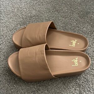 Beek Tan Minimalist Slide Sandals